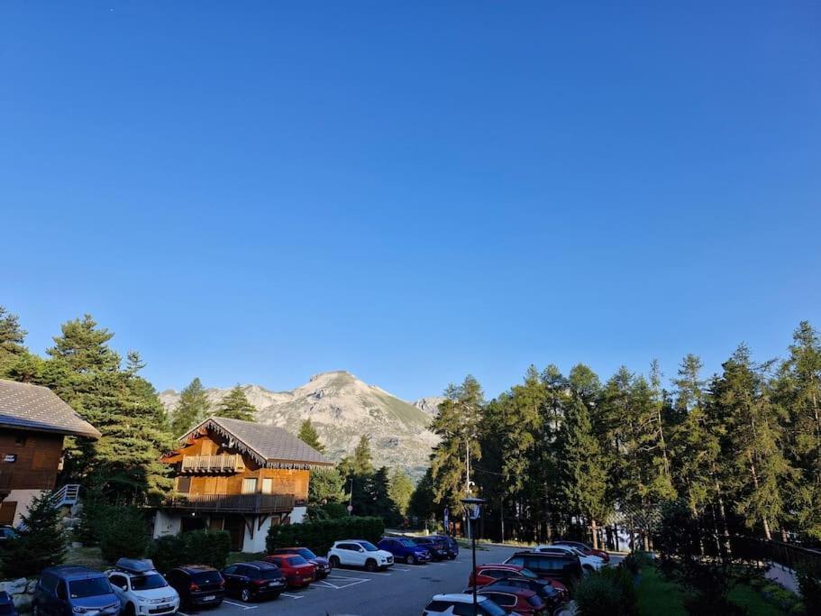 Appartement Au Pied Des Pistes La Joue du Loup Dış mekan fotoğraf