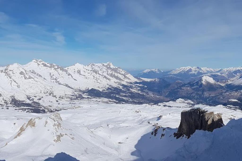 Appartement Au Pied Des Pistes La Joue du Loup Dış mekan fotoğraf